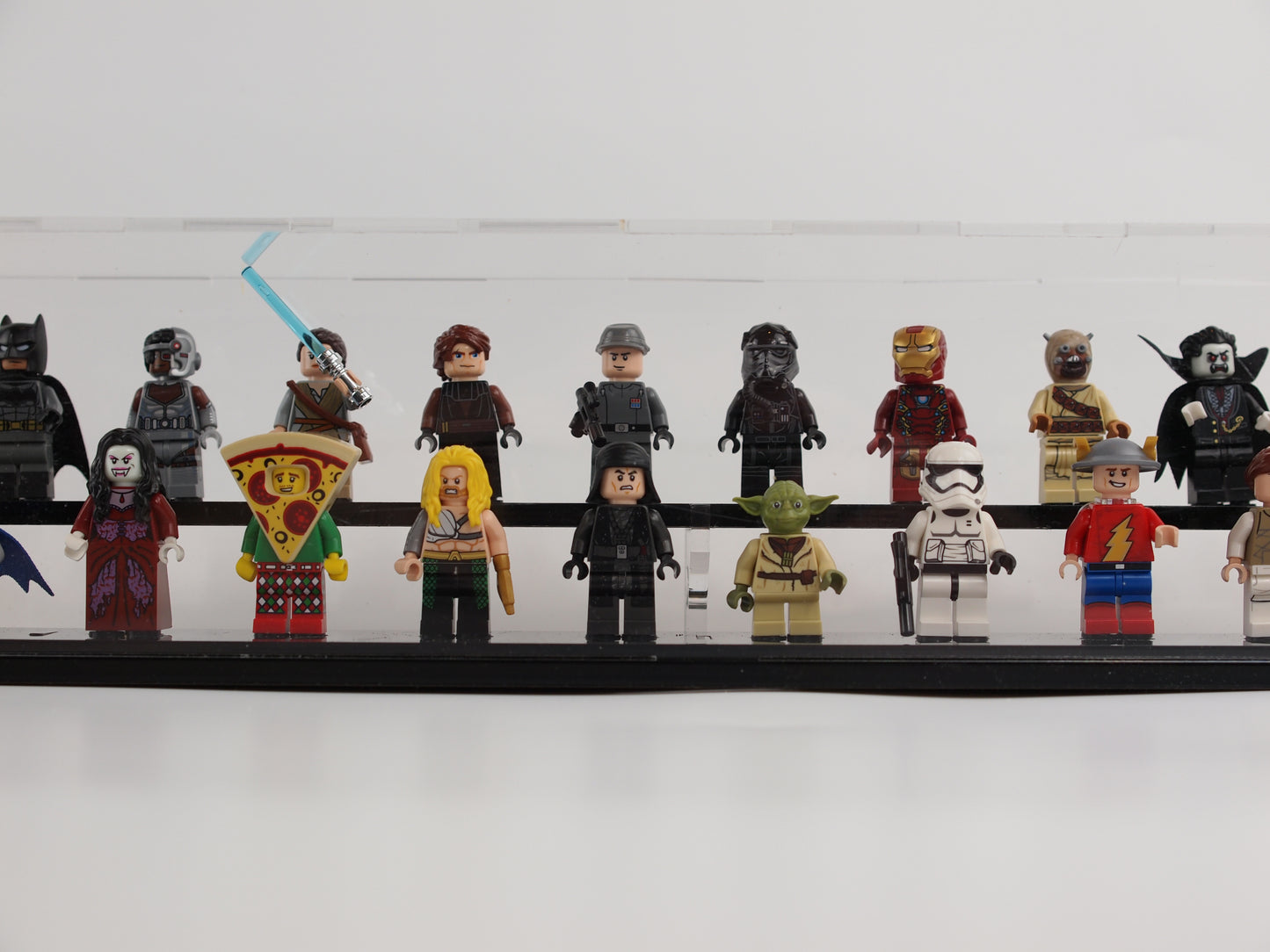 Display Stand For 20 LEGO Minifigures